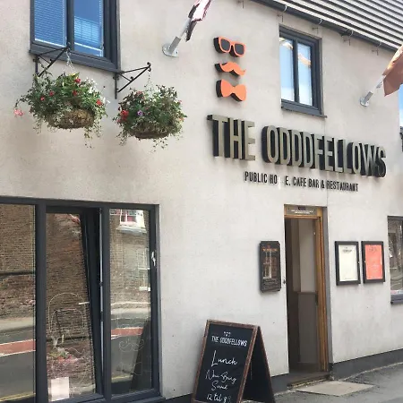 Odddfellows Bar And Grill *